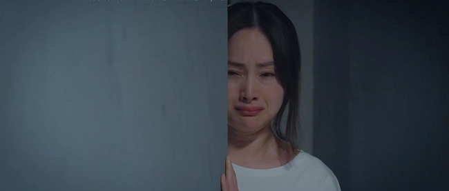 Thương ngày nắng về tập 21: Bà Nga ngất xỉu khi xem clip của Khánh, Đức đòi ly hôn mặc kệ 2 con nhỏ-6