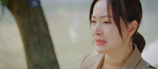 Thương ngày nắng về tập 21: Bà Nga ngất xỉu khi xem clip của Khánh, Đức đòi ly hôn mặc kệ 2 con nhỏ-3