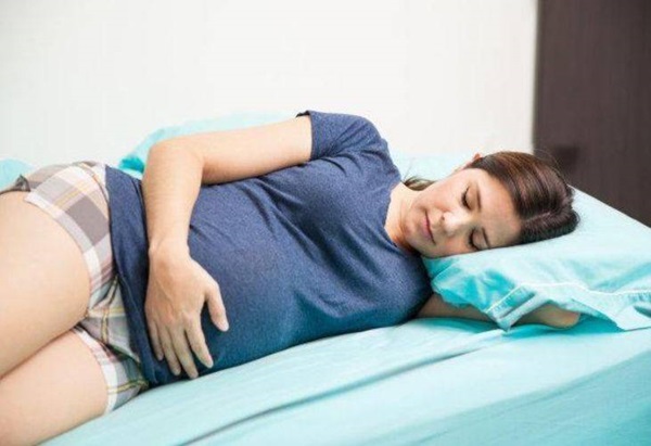 Mẹ bầu khi ngủ, nếu mắc phải 3 tình huống này hãy chú ý, lơ là sẽ rất bất lợi cho sự phát triển của thai nhi-1