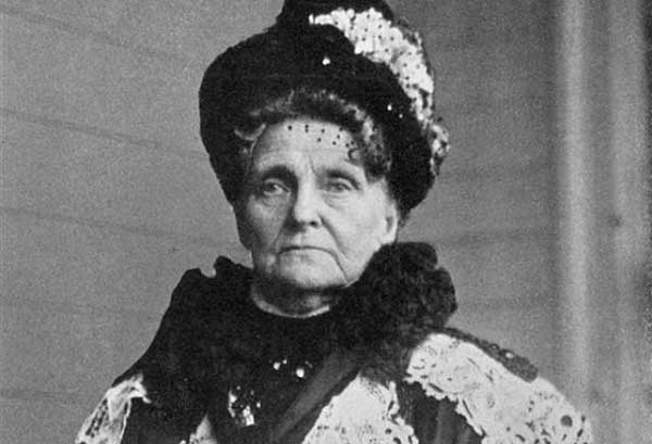 Những đại gia sống tiết kiệm” nổi tiếng: Người tích cực cầm nhầm, người cả đời chỉ mặc 2 bộ quần áo dù sở hữu gia tài giàu có-5