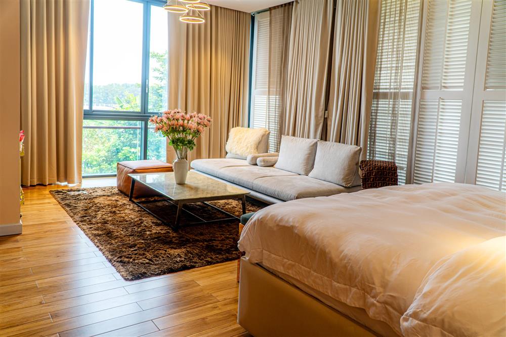 Hoa hậu ở nhà 200 tỷ đã từng sống ra sao trước khi tuyên bố ly hôn? Căn biệt thự đẳng cấp không tìm được chỗ chê!-11