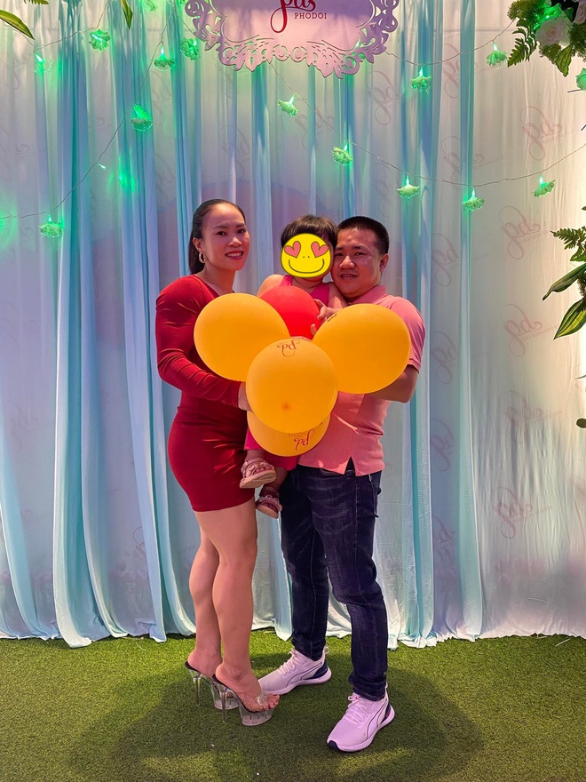 Nữ lực sĩ được bố mẹ chồng ra tận Hà Nội cổ vũ dự SEA Games: Mình từng hỏi chồng rằng vợ cơ bắp vậy anh có sợ không?-2