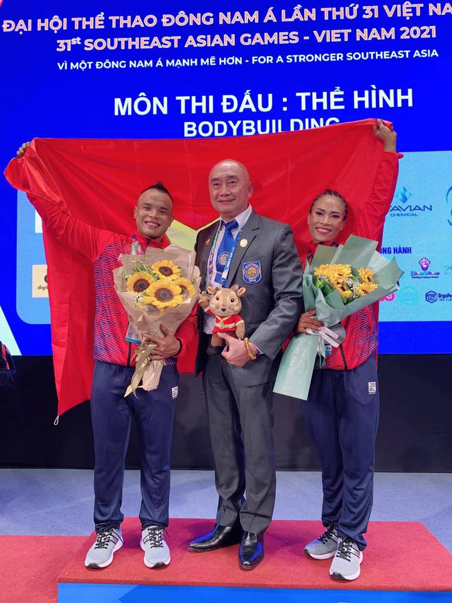 Nữ lực sĩ được bố mẹ chồng ra tận Hà Nội cổ vũ dự SEA Games: Mình từng hỏi chồng rằng vợ cơ bắp vậy anh có sợ không?-10