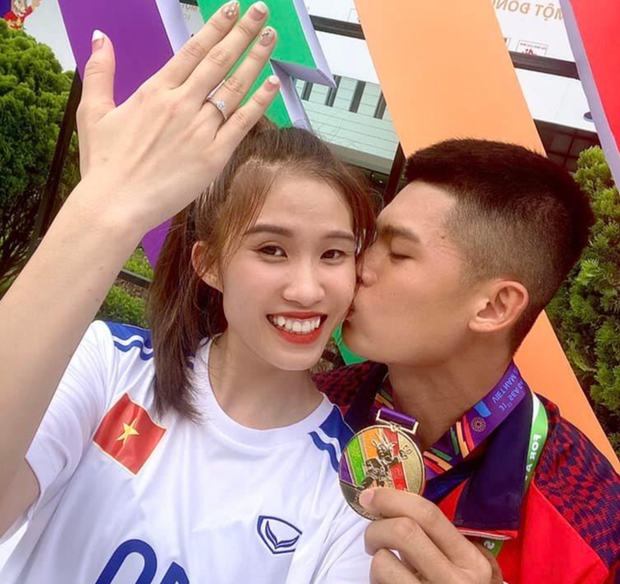 Sau màn cầu hôn tại SEA Games 31, Nguyễn Tiến Trọng viết thư ngọt ngào cho vợ sắp cưới-1