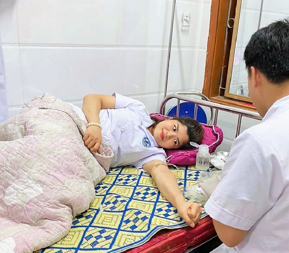 6 nhân viên y tế nửa đêm lao tới bệnh viện hiến máu, cứu sản phụ qua cơn nguy kịch-4