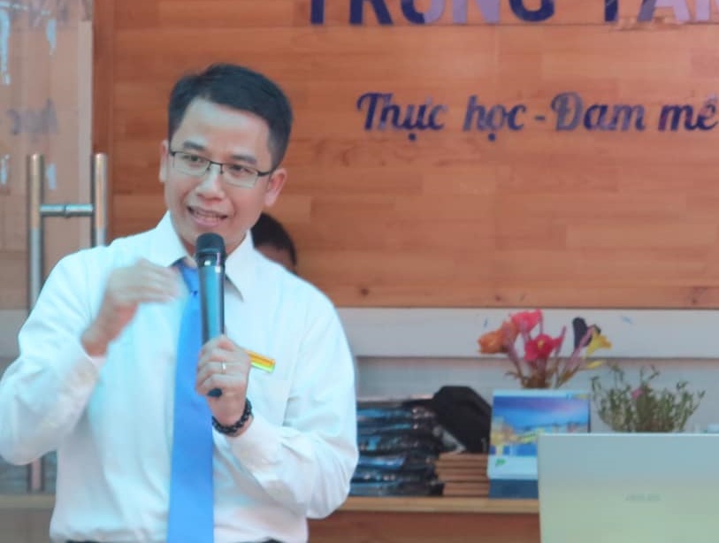 Sao lại có cách dạy con: Mày khóc à, tao giết chết cha mày chừ”-4