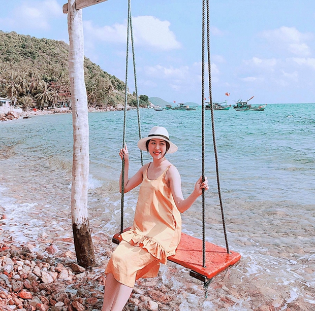 Nhan sắc trái ngược của 2 người đẹp Việt vướng tin đồn yêu tiền đạo Tiến Linh-3