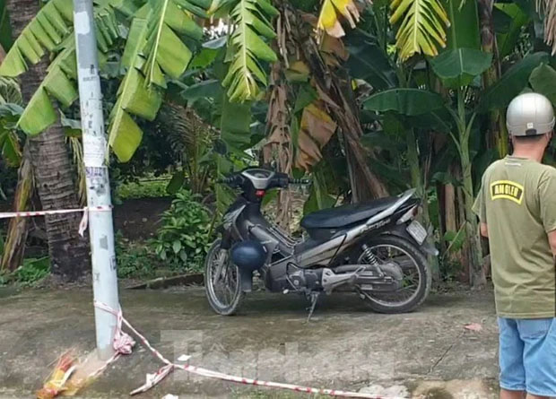 Phát hiện thi thể nữ giới chết bất thường dưới mương nước cạn-2