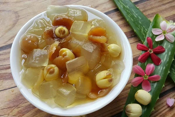 Chị em bỏ túi ngay 3 cách nấu chè nha đam thanh mát, giúp đẹp da, giải nhiệt ngày hè-6