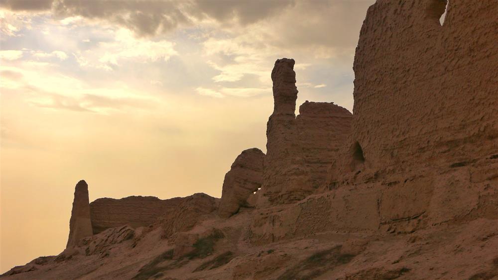 Bí ẩn Ngọc Môn Quan - Vén màn sự thật về lời đồn hồn ma trấn yểm lối vào Lop Nur-14