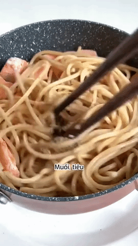 Mách chị em cách làm món mỳ ngon siêu cấp: Thao tác chưa tới 20 phút là xong!-4