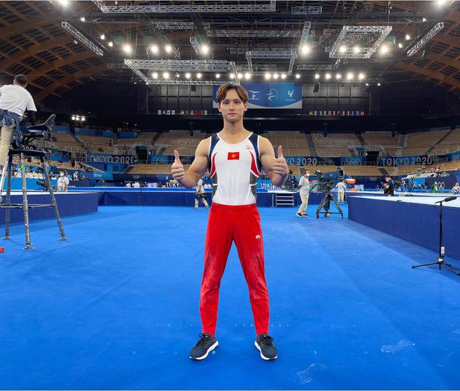 Dàn nam thần thể dục dụng cụ: Người là sinh viên ĐH top đầu, người đi tập huấn nước ngoài từ năm 7 tuổi-9