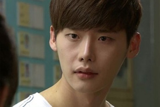 Không tin tưởng vợ mới nên tôi quyết định đưa cho cô ấy 2 tỷ đồng để thử lòng