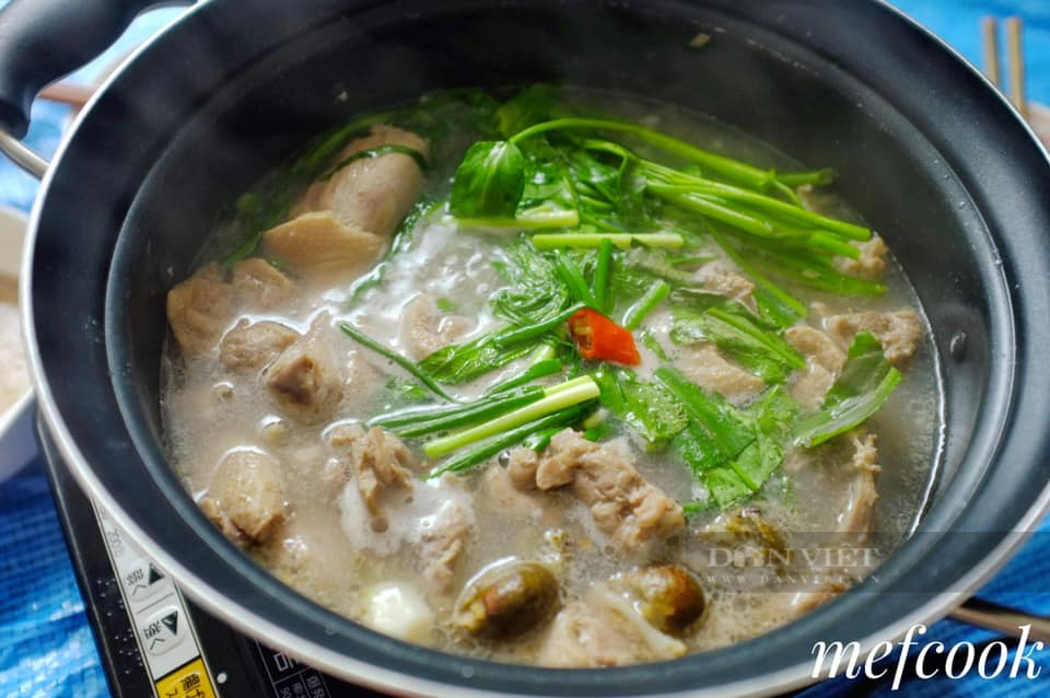 Làm vịt om sấu thêm nước nóng hay nước lạnh? Làm sai bảo sao vịt dai, không thơm-1