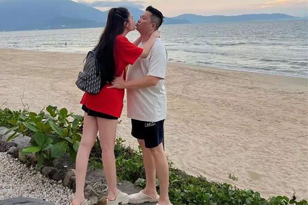 Đoàn Di Băng vứt chiếc túi gần 1 tỷ vạ vật dưới đất như giẻ rách-12