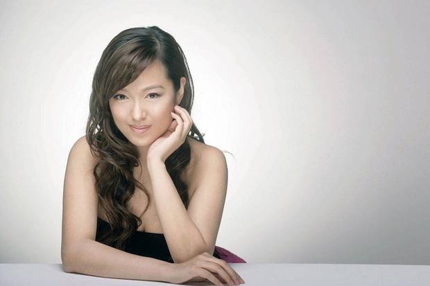 Hoa hậu đáng thương nhất màn ảnh: Tuổi U50 tàn phai nhan sắc, rao bán vương miện vì mục đích cao cả-6