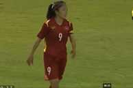 Huỳnh Như vượt qua thủ môn Thái Lan để ghi bàn