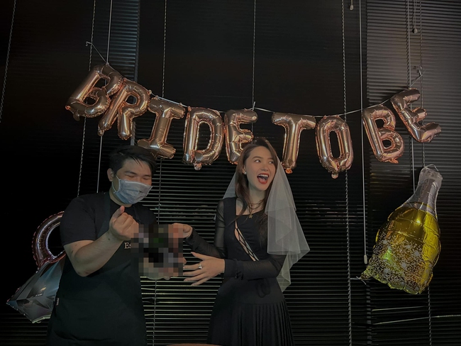 Minh Hằng được bạn thân bí mật tổ chức tiệc độc thân ngay trước hôn lễ-1