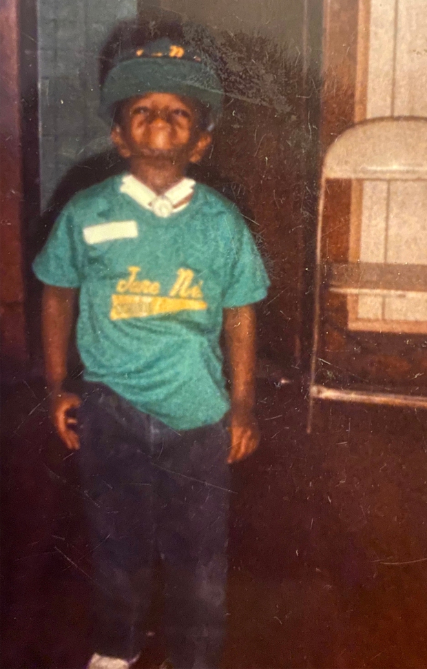 Sinh ra không có hàm, người đàn ông cả đời chưa được ăn uống hay nói chuyện vẫn viết nên chuyện tình cổ tích với người vợ xinh đẹp-3