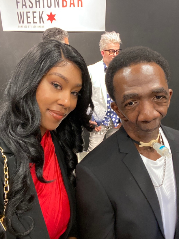 Sinh ra không có hàm, người đàn ông cả đời chưa được ăn uống hay nói chuyện vẫn viết nên chuyện tình cổ tích với người vợ xinh đẹp-6