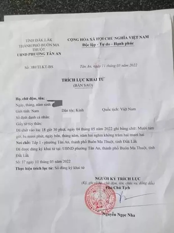 Vụ mẹ khai tử cho con trai 3 tuổi dù còn sống: Người chồng lên tiếng-3