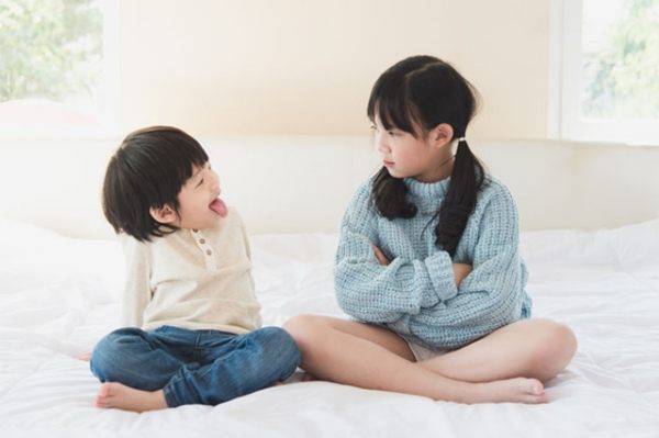 Trẻ nhỏ - tổn thương lớn, 5 câu nói vô tư của cha mẹ khiến con tủi thân khi gia đình có thêm em bé-2