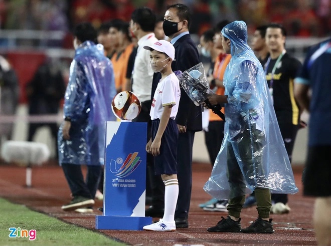 U23 Việt Nam hạ Thái Lan, bảo vệ ngôi vương SEA Games-13