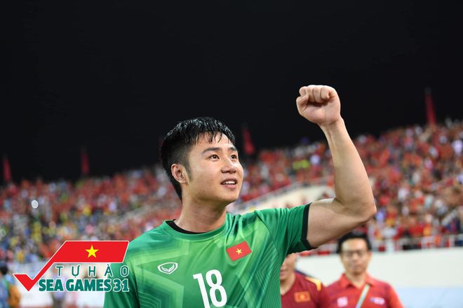 Những khoảnh khắc đầy cảm xúc trong trận chung kết U23 Việt Nam - U23 Thái Lan: Món quà tri ân vô giá tới người hâm mộ và HLV Park Hang-seo-15