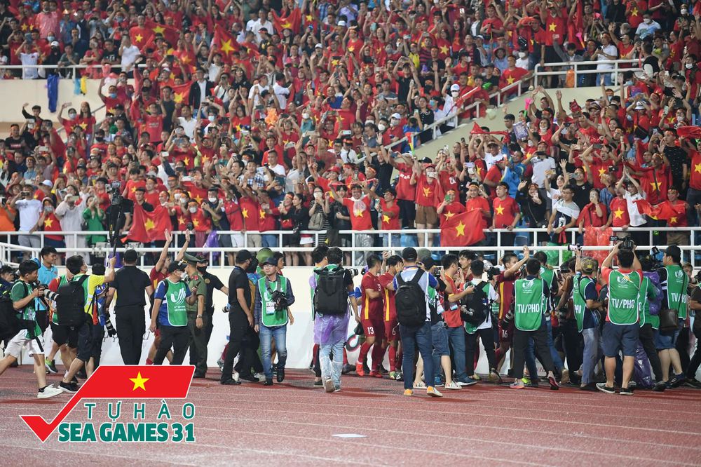 Những khoảnh khắc đầy cảm xúc trong trận chung kết U23 Việt Nam - U23 Thái Lan: Món quà tri ân vô giá tới người hâm mộ và HLV Park Hang-seo-13