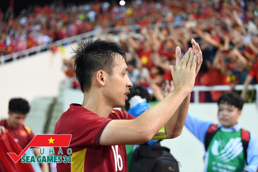 Những khoảnh khắc đầy cảm xúc trong trận chung kết U23 Việt Nam - U23 Thái Lan: Món quà tri ân vô giá tới người hâm mộ và HLV Park Hang-seo-10