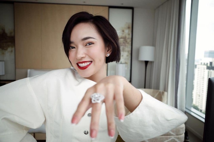 Cuối cùng Châu Bùi chịu công khai anh người yêu xịn rồi-2