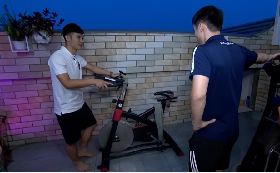 Ngắm nhà 3 cầu thủ tên tuổi của U23 Việt Nam: Tiến Linh - Hoàng Đức ở nhà bao sang xịn, Hùng Dũng sở hữu biệt thự 10 tỷ-31