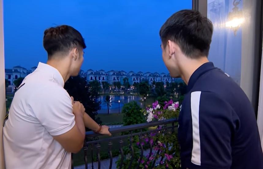 Ngắm nhà 3 cầu thủ trên tuổi của U23 Việt Nam: Tiến Linh - Hoàng Đức ở nhà bao sang xịn, Hùng Dũng sở hữu biệt thự 10 tỷ-30