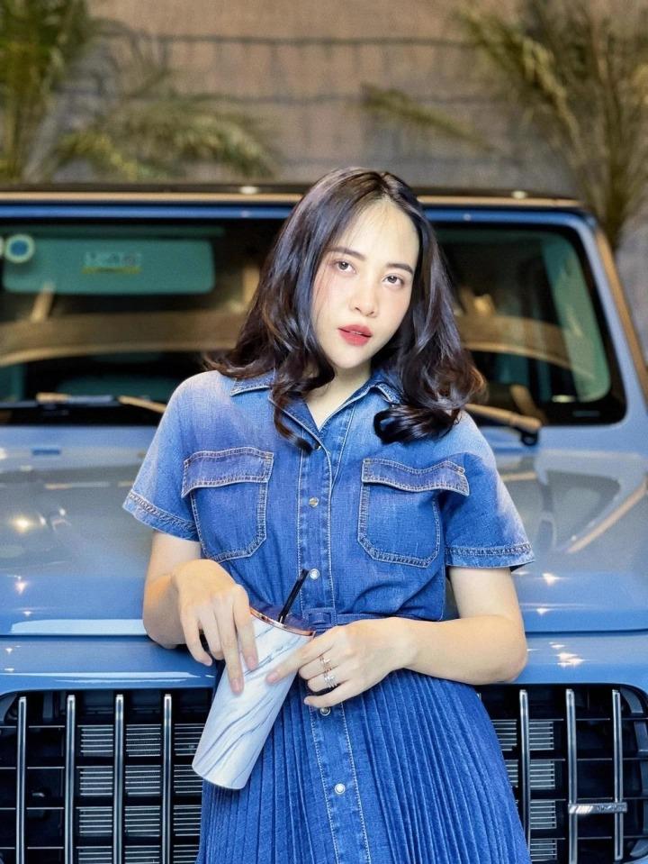 Cô gái bị tố ngoại tình khi xem chung kết SEA Games 31 check-in với G63-8