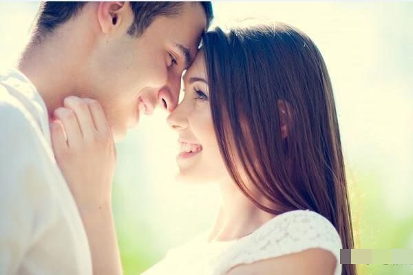 Mới cưới được 6 tháng vợ đón cháu đến chơi dịp nghỉ hè, tôi đi làm về nhìn thấy cảnh này mà quyết định ly hôn-2
