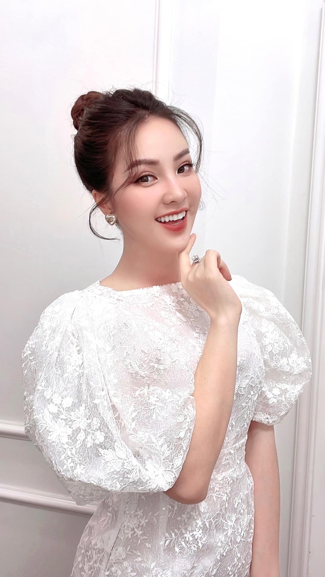 MC Thụy Vân - người cầm trịch lễ bế mạc SEA Games 31 học giỏi cỡ nào?-4