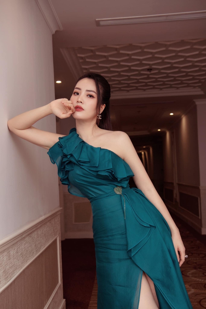 MC Thụy Vân - người cầm trịch lễ bế mạc SEA Games 31 học giỏi cỡ nào?-5