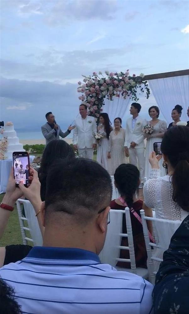 Diễn viên Khương Ngọc tổ chức đám cưới kín đáo, lần đầu hé lộ dung mạo bà xã-2