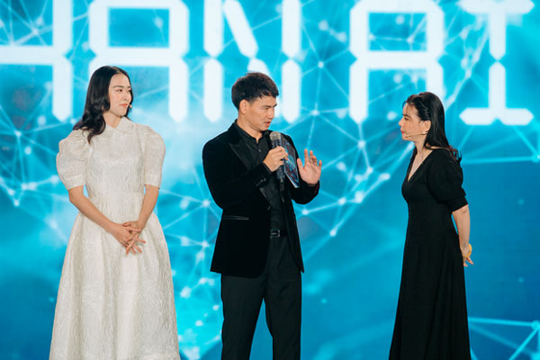 Thái độ của Cát Phượng khi bị Xuân Bắc nhắc đến chuyện tình cảm hậu chia tay Kiều Minh Tuấn-1