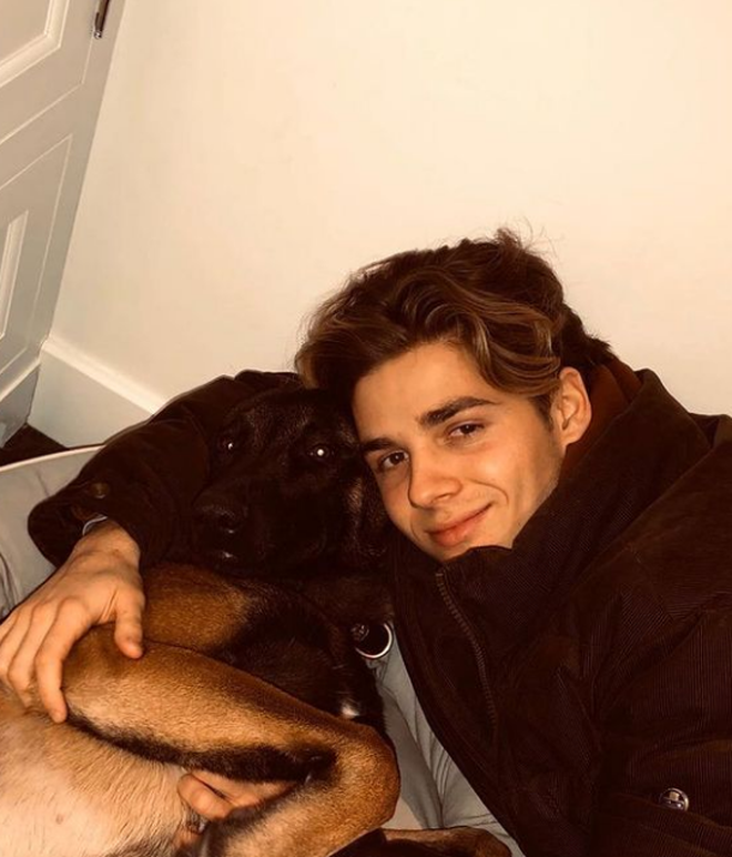 Cực phẩm hoàng tử Gen Z: Chàng hoàng tử của 2 quốc gia Hy Lạp - Đan Mạch, ông ngoại là tỷ phú Anh và ngoại hình chuẩn tài tử-11