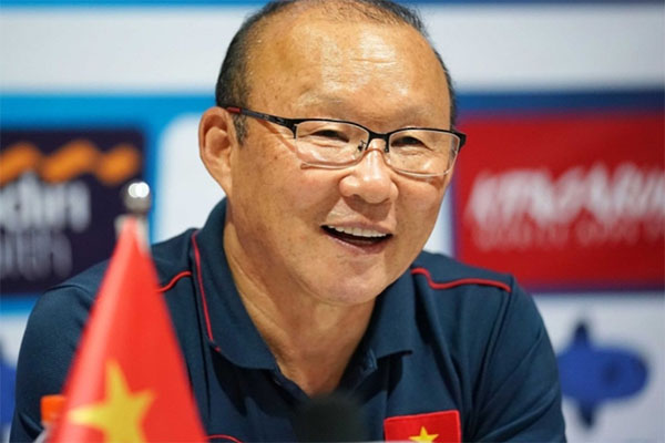 Cậu con trai độc nhất của HLV Park Hang-seo: Dứt sự nghiệp quần đùi áo số vì áp lực, làm việc ở xưởng sửa chữa ô tô trái ngược với hi vọng của nhiều người-4