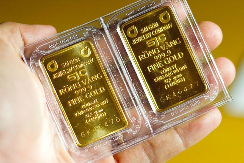 Giá vàng hôm nay 24/5: Nỗi lo 5.000 tỷ USD bốc hơi, vàng tăng vọt-1