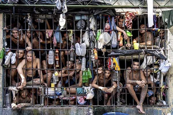 Chế độ sinh hoạt rùng rợn ở nhà tù Kamiti-2