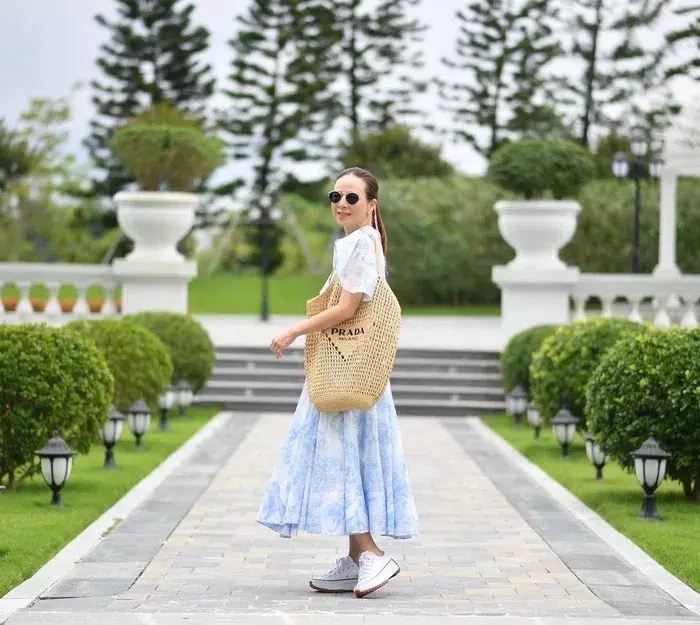 Trưởng đoàn bóng đá Thái Lan: Nữ đại gia mặc sang mọi lúc, trẻ tới độ không ai nghĩ U60-3