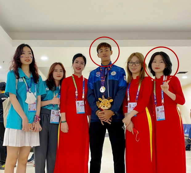 Nữ sinh 2k3 làm TNV SEA Games 31 bỗng được VĐV điển trai Thái Lan nhắn tin, đòi tặng quà và còn hẹn ngày gặp lại-3