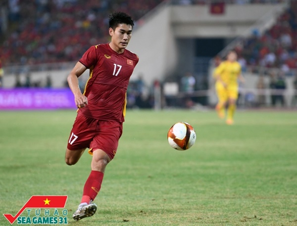 Về quê nhà thăm bố mẹ cầu thủ Nhâm Mạnh Dũng, cùng nghe kể về thời học giỏi của người hùng SEA Games 31-4