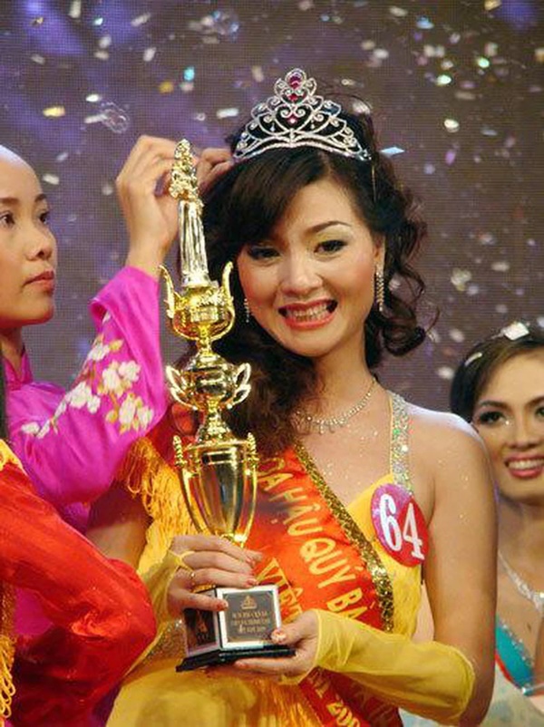 Hôn nhân 25 năm của Hoa hậu Quý bà đầu tiên và duy nhất tại Việt Nam - Hoàng Yến-1