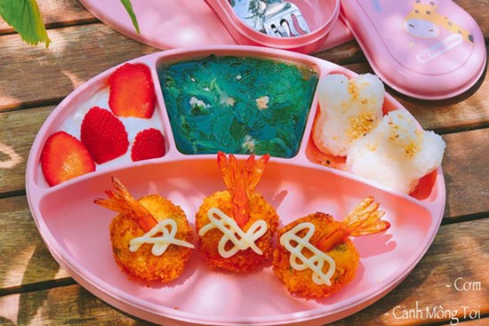 Mẹ đảm trổ tài làm loạt món ngon cho bé cực đẹp mắt, giàu dinh dưỡng nhìn là mê
