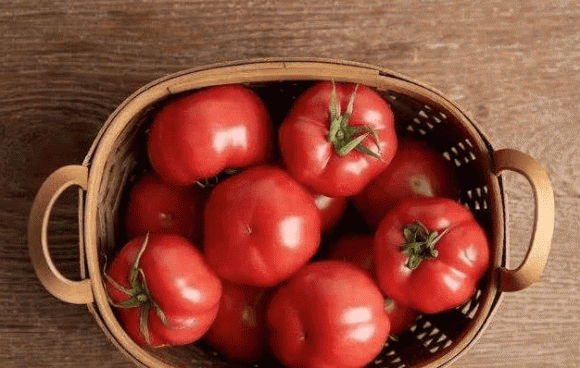 Làm thế nào để biết một quả cà chua có chất kích thích? Ghi nhớ 4 điểm, nhìn thoáng qua là biết cà chua hormone”, đừng bao giờ mua!-4