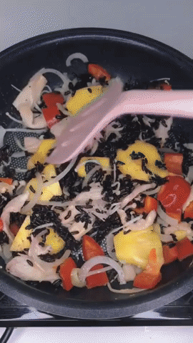 Cơm rang mà làm thế này thì ăn quanh năm không lo tăng cân: Thao tác đơn giản, không cần bàn về độ ngon-6